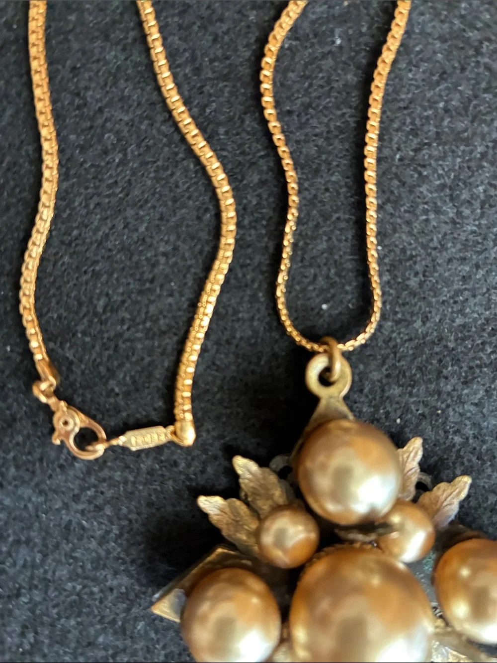 Vintage Cross Victorian Pendent Necklace Gold Tone Leaves And Large Faux Pearl